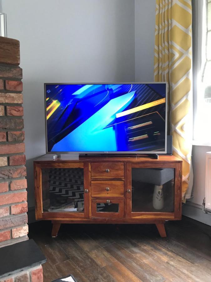 Glyn Neath Charming 3 Bedroom House With A Warmth Character מראה חיצוני תמונה